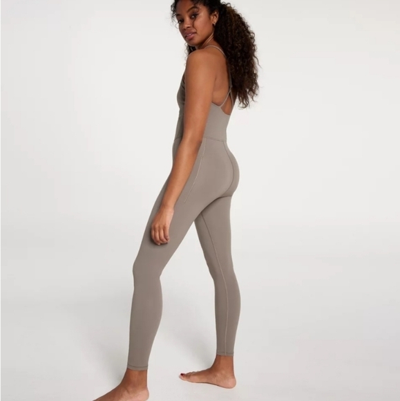 Calia Adjustable Strap Bodysuit - Picture 7 of 10